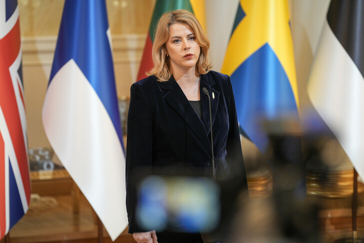 Letoni  kryeministrja Silina do të drejtojë përkohësisht Ministrinë e Mbrojtjes