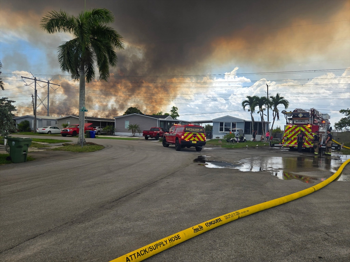 Florida’daki orman yangınlarını söndürme ve kontrol altına alma çalışmaları sürüyor