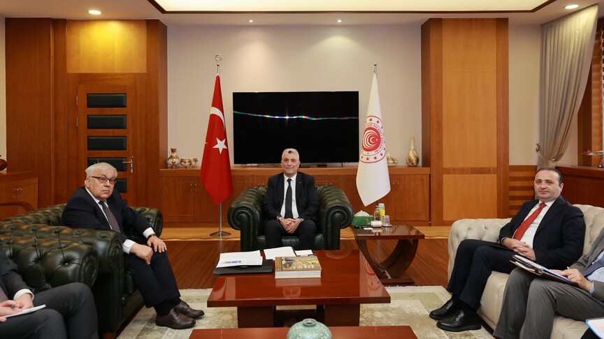 Bakan Bolat, Rusya'nın Ankara Büyükelçisi Verşinin'i ağırladı