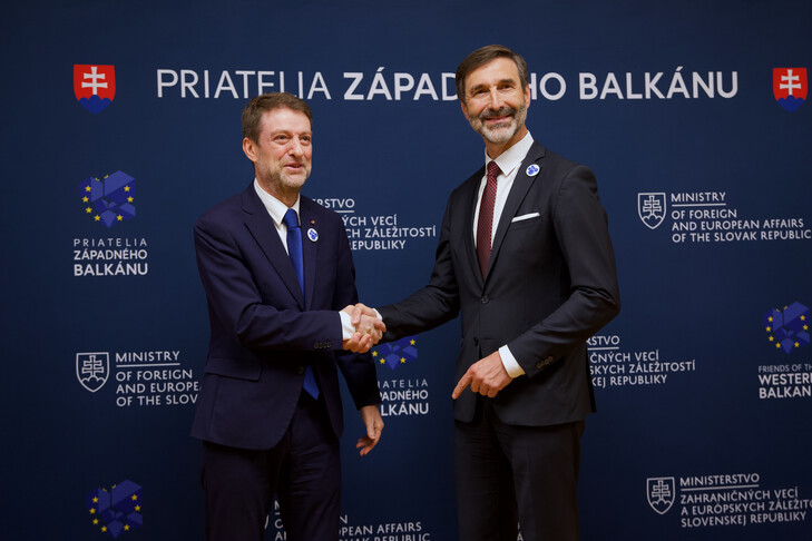Hoxha në takimin e grupit  Miqtë e Ballkanit Perëndimor   Integrimi në BE është një domosdoshmëri gjeostrategjike