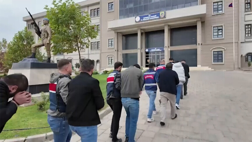 Jandarmanın 22 ildeki yasa dışı bahis operasyonunda 61 şüpheli yakalandı