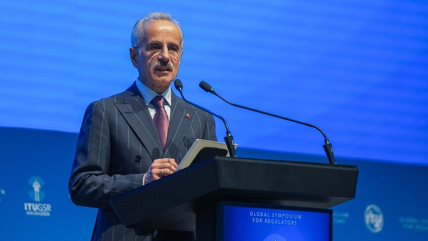 Ulaştırma ve Altyapı Bakanı Uraloğlu Küresel Düzenleyiciler Sempozyumu'nda konuştu