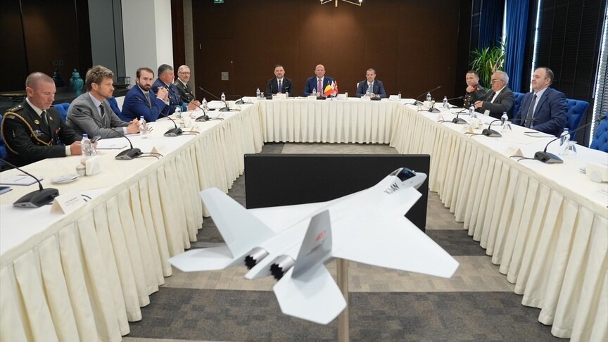 Belçika Savunma Bakanı Francken TUSAŞ'ı ziyaret etti