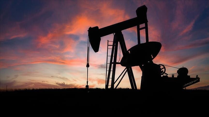Agjencia Ndërkombëtare e Energjisë  Prodhimi botëror i naftës ra me 1 8 milionë fuçi në ditë në prill