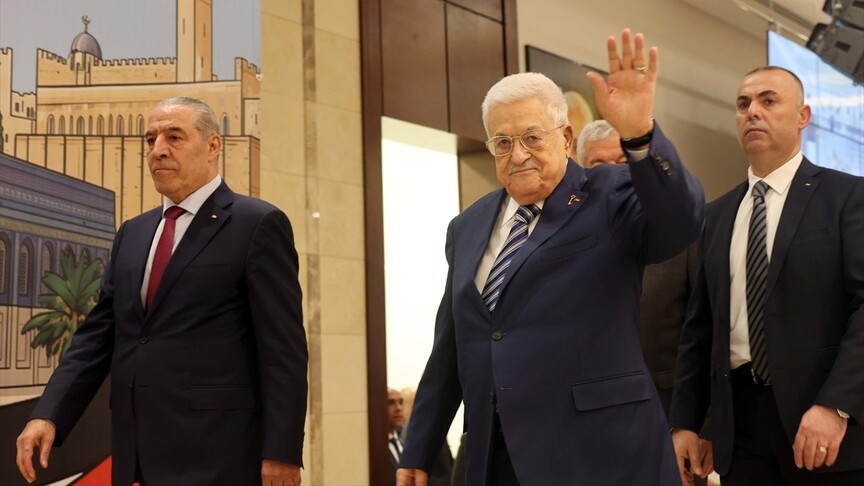 Filistin lideri Mahmud Abbas, yeniden Fetih Hareketi'nin başkanlığına seçildi