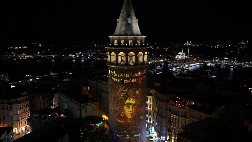 Galata Kulesi'nde kültürel miras için farkındalık gösterisi yapıldı