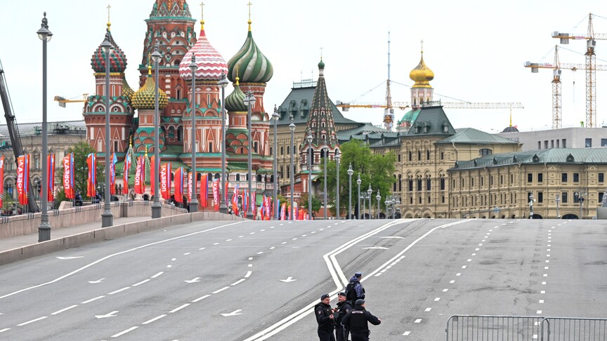Putin'in Zafer Günü mesajı: Gövde gösterisinden kontrollü güce geçiş mi?