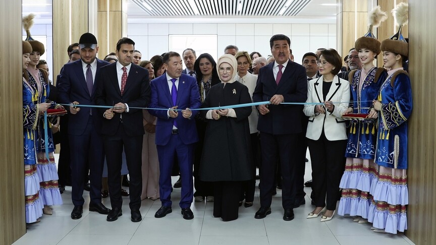 Emine Erdoğan, Kazakistan'da Sıfır Atık Eğitim Laboratuvarı'nın açılışını yaptı