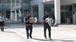 Eskişehir'in Tepebaşı Belediyesine yönelik operasyonda 23 şüpheli yakalandı
