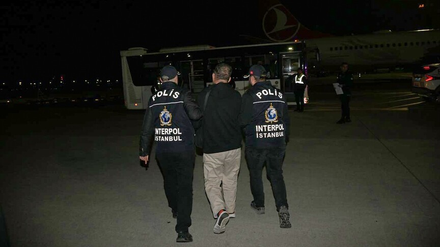 Adana'daki depremde 40 kişinin hayatını kaybettiği binanın firari müteahhidi Türkiye'ye iade edildi