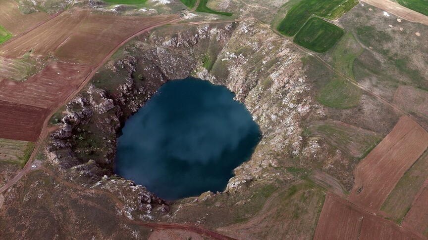 Sivas'taki Kızılçan Gölü'nde son yılların en yüksek su seviyesine ulaşıldı