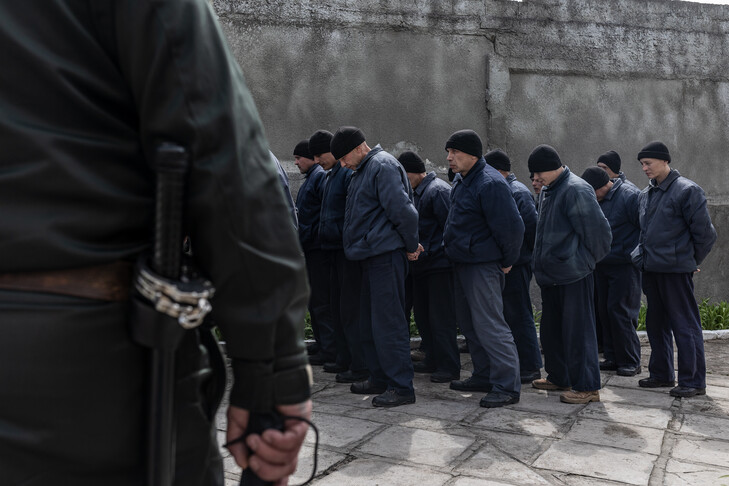Russia, Ukraine each swap 205 prisoners of war