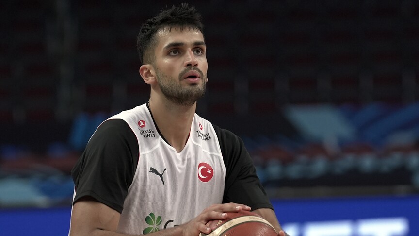 Milli basketbolcu Ömer Faruk Yurtseven, Real Madrid ile anlaştı