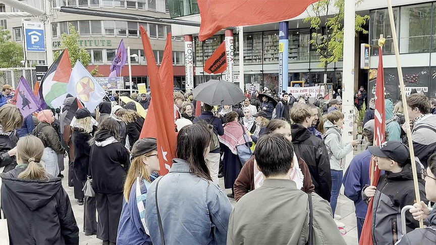 Eurovision'un düzenlendiği Viyana'da İsrail'in yarışmaya katılımı protesto edildi