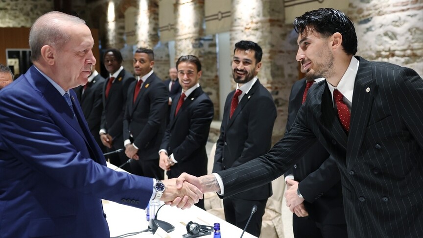 Cumhurbaşkanı Erdoğan'dan Galatasaray Futbol Takımını kabulüne ilişkin paylaşım