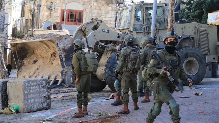 Pushtuesit izraelitë dogjën një stallë delesh dhe sulmuan fëmijët palestinezë në Bregun Perëndimor