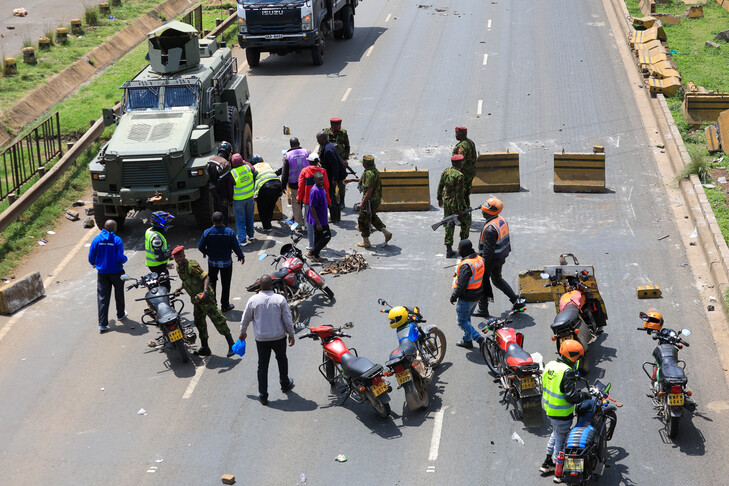 Policia arreston dhjetëra persona në Nairobi  protestat për çmimet e karburantit përhapen në qytete të tjera