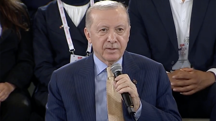 Cumhurbaşkanı Erdoğan:     En büyük yatırımı gençlerimize yapmaya kararlılıkla devam edeceğiz