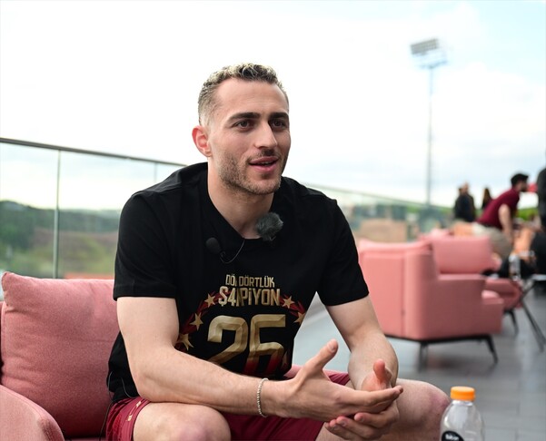 Galatasaraylı Barış Alper Yılmaz, üst üste 4. şampiyonluğun mutluluğunu yaşıyor