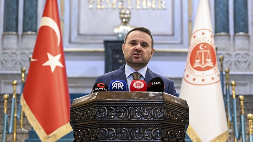 Bakan Gürlek: Hangi parti olursa olsun delegenin ve üyenin iradesinin sakatlanması kabul edilemez