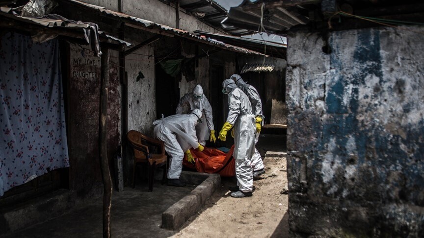  Gratë ka të ngjarë të përballen me rreziqet më të larta të infeksionit me Ebola në epideminë aktuale 