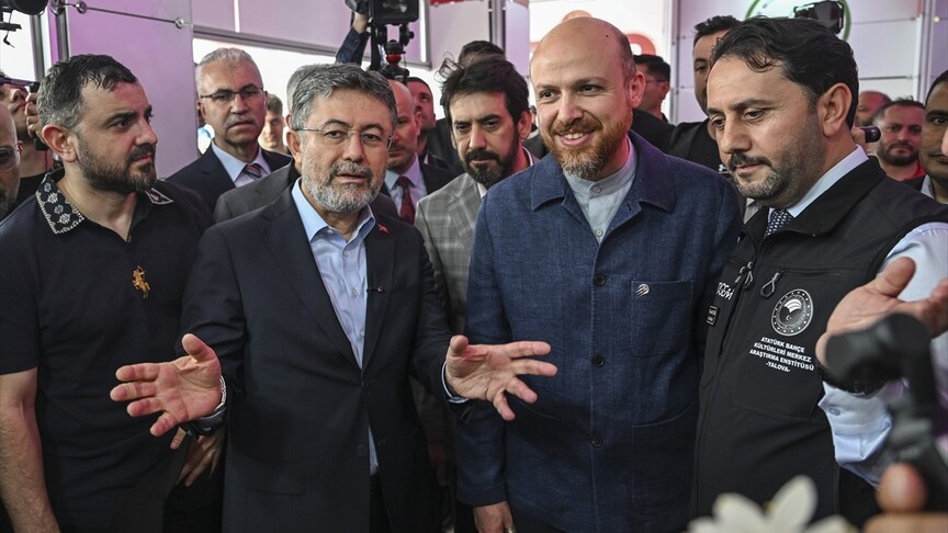 Bakan Yumaklı: Etnospor Birliği hem Türkiye'de hem dünyanın dört bir yanında toplumların bir araya gelmesini sağlıyor