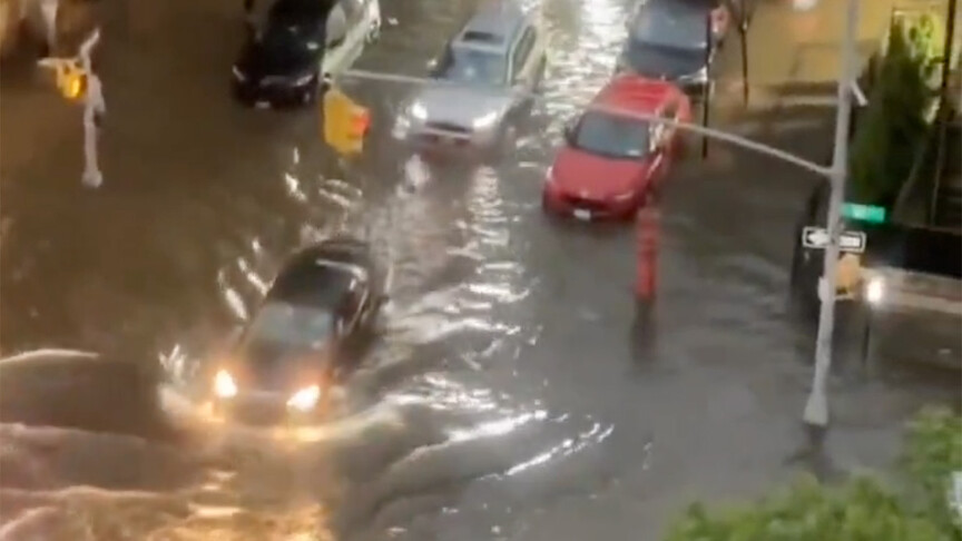 **ABD'de Sel ve Fırtına: 10 Binin Fazlası Elektriksiz Kaldı**