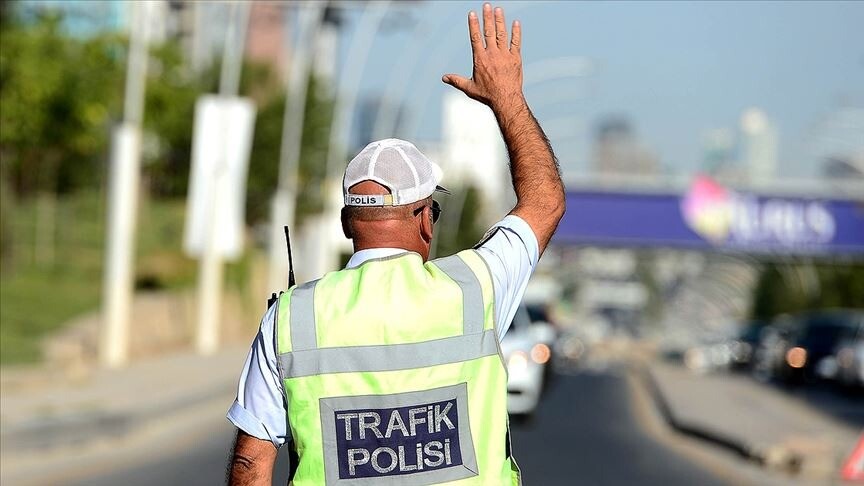 Ankara'da Kurban Bayramı tedbirleri kapsamında bazı yollarda trafik düzenlemesi yapıldı