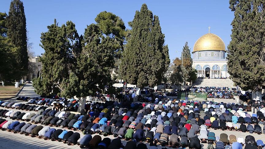 70 000 palestinezë falën namazin e xhumasë në Al Aksa pavarësisht kufizimeve izraelite