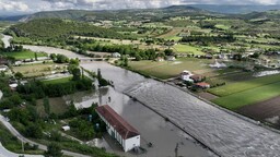 Sağanak bazı illerde yaşamı olumsuz etkiledi