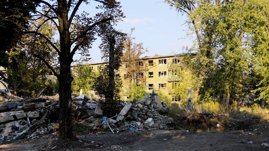 Ukrayna ordusunca Luhansk'taki bir koleje düzenlenen saldırıda ölenlerin sayısı 11'e yükseldi
