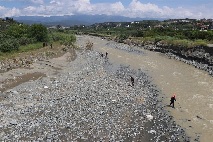 Hatay'da Selde Kaybolan Gençin Cesedi Bulundu
