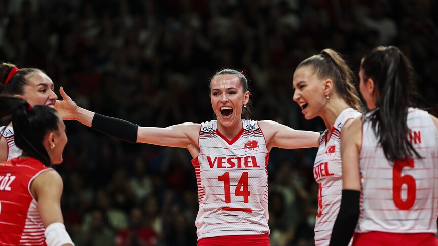 A Milli Kadın Voleybol Takımı, İtalya'ya 3-1 mağlup oldu