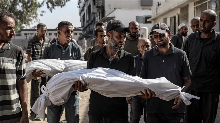 İsrail'in Gazze saldırısı sonucunda ailenin hayatını kaybetti