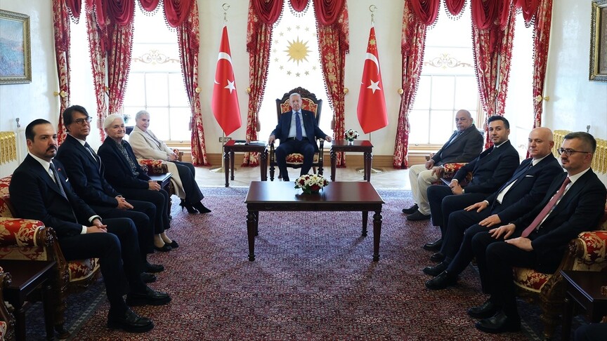 Erdoğan, 27 Mayıs darbesi mağdurlarının ailelerini kabul etti