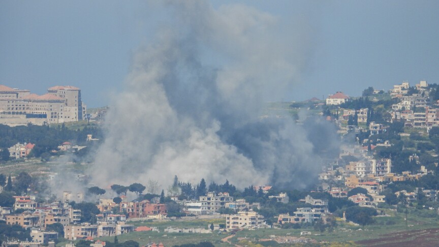 İsrail, Lübnan'daki Nebatiye kentine saldırı tehdidinde bulunarak halktan evlerini terk etmelerini istedi