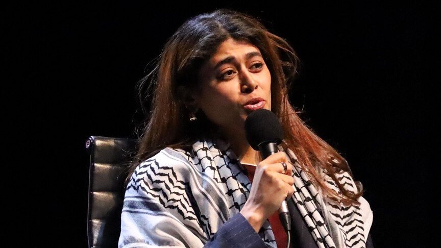 AP üyesi Hassan, Fransız polisinin telefon hattını takip etmesine ilişkin şikayette bulundu