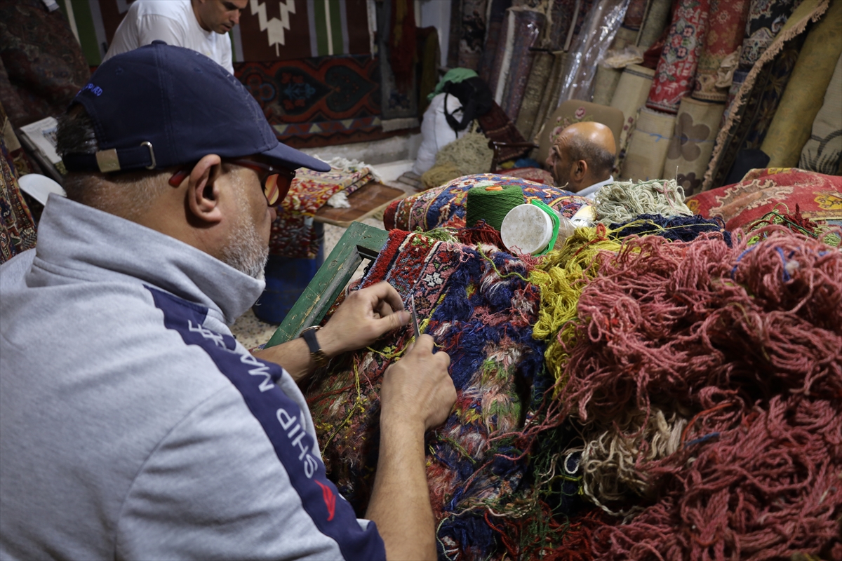سجاد حلب اليدوي.. أنامل حرفيين تحفظ تراث الآباء والأجداد 2 59b1c37fca5fa14475a5f53c50fd2d1b