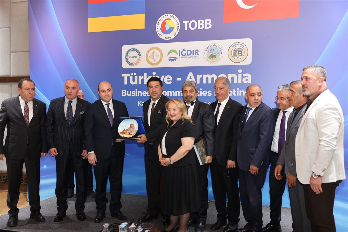 "Türkiye-Ermenistan İş İnsanları Toplantısı" Kars'ta düzenlendi gorsel