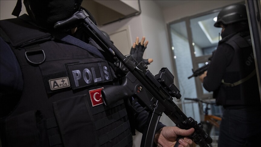 Dolandırıcılara yönelik 17 ilde düzenlenen operasyonlarda 261 kişi tutuklandı