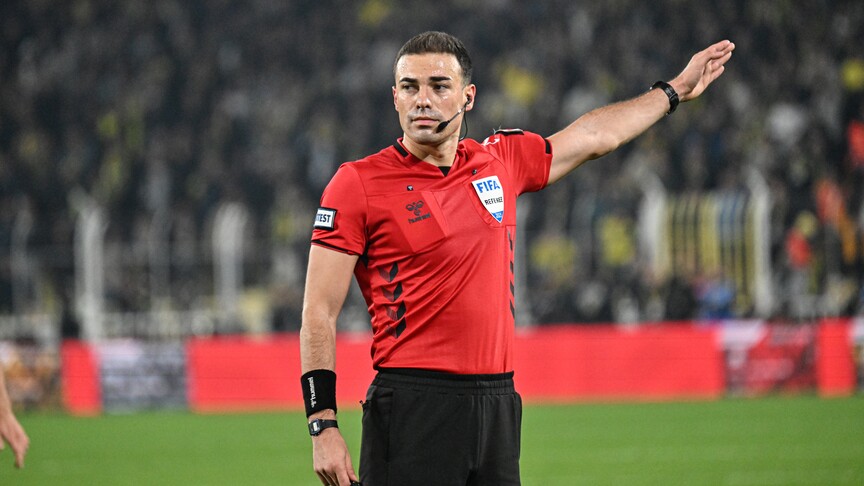 UEFA 17 Yaş Altı Futbol Şampiyonasında Çakır Yarı Final Görevi