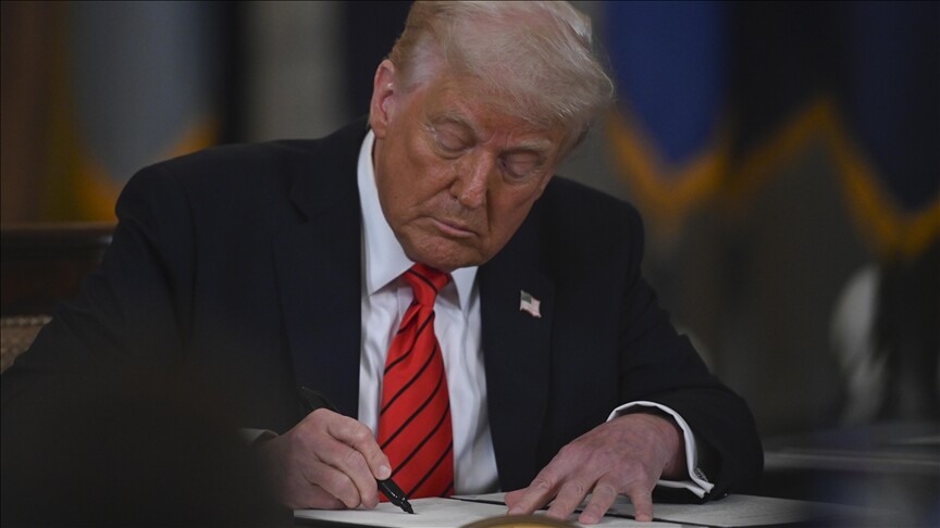Trump nënshkruan një  direktivë historike  për inteligjencën artificiale në Ndërmarrjen e Sigurisë Kombëtare