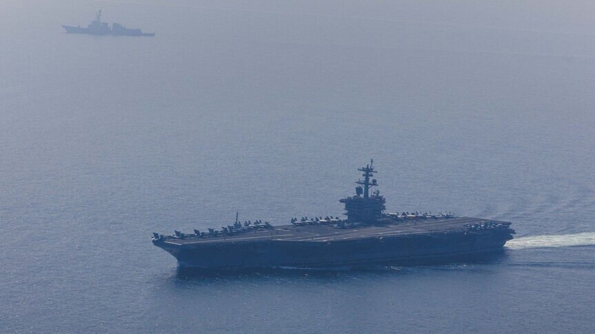 CENTCOM mohon se Irani ka qëlluar me të shtëna paralajmëruese ndaj anijeve luftarake amerikane në Gjirin e Omanit