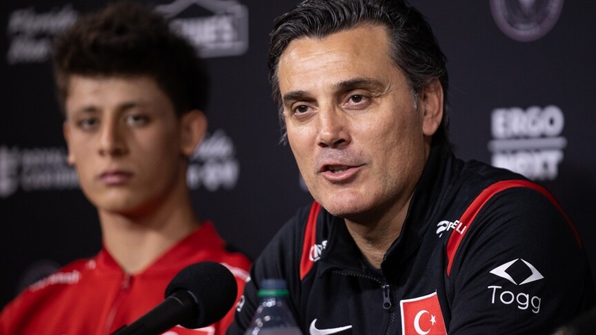 A Milli Futbol Takımı Teknik Direktörü Vincenzo Montella