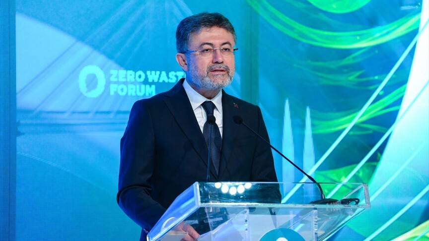 Tarım ve Orman Bakanı İbrahim Yumaklı konuşma yaparken