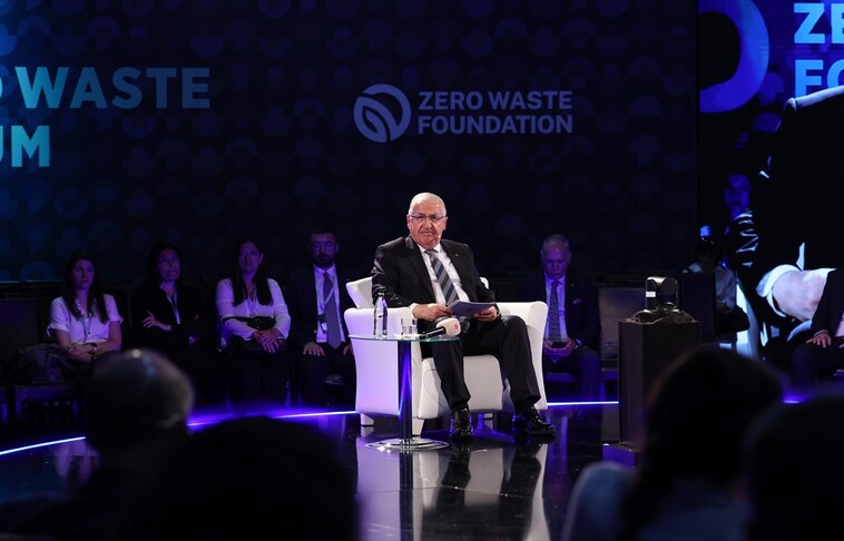 Milli Savunma Bakanı Yaşar Güler, sıfır atık projesini değerlendiriyor.