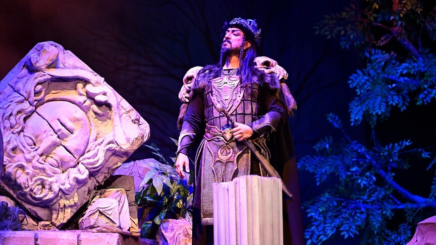 Uluslararası Aspendos Opera ve Bale Festivali kapılarını "At