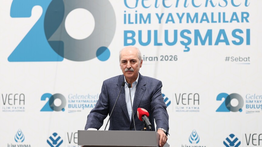 TBMM Başkanı Numan Kurtulmuş konuşma yaparken