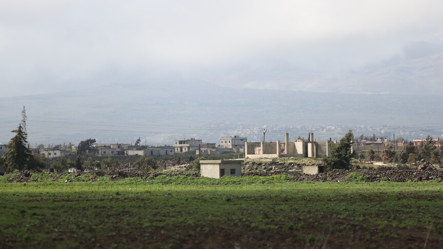 İsrail güçleri Suriye'nin güneyindeki Dera kırsalında bir köye baskın düzenledi