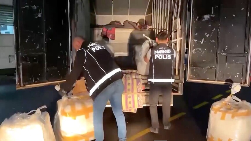 Uyuşturucu satıcılarına yönelik operasyonlarda 381 şüpheli t